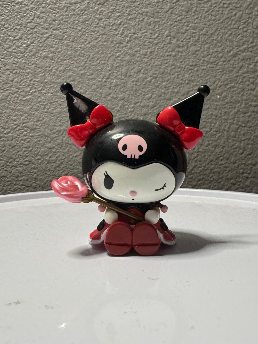MINISO Sanrio Kuromi Rose and Earl Series Blindbox Figure